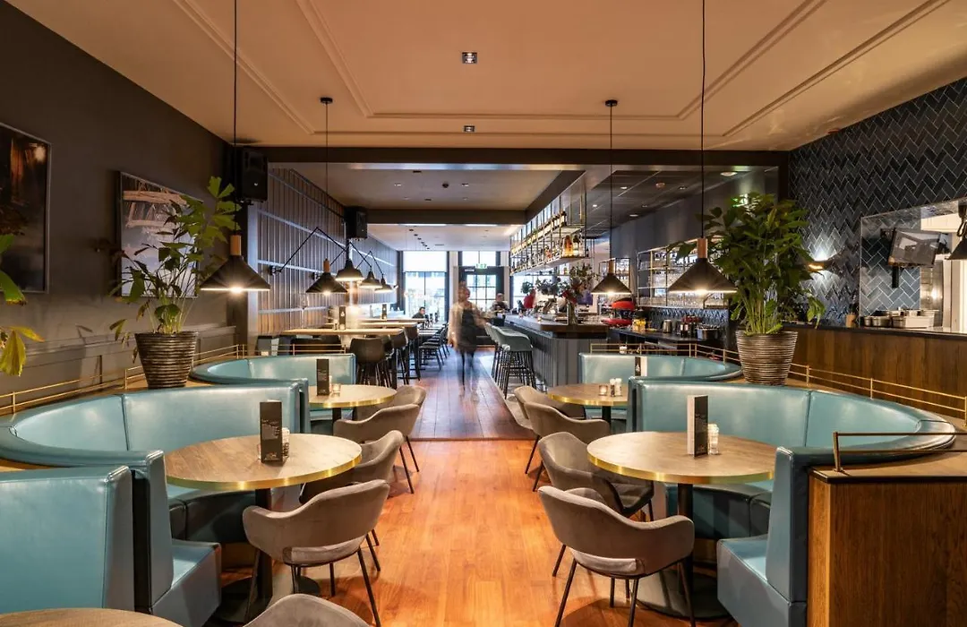 Hotel Grandcafe De Doelen-1