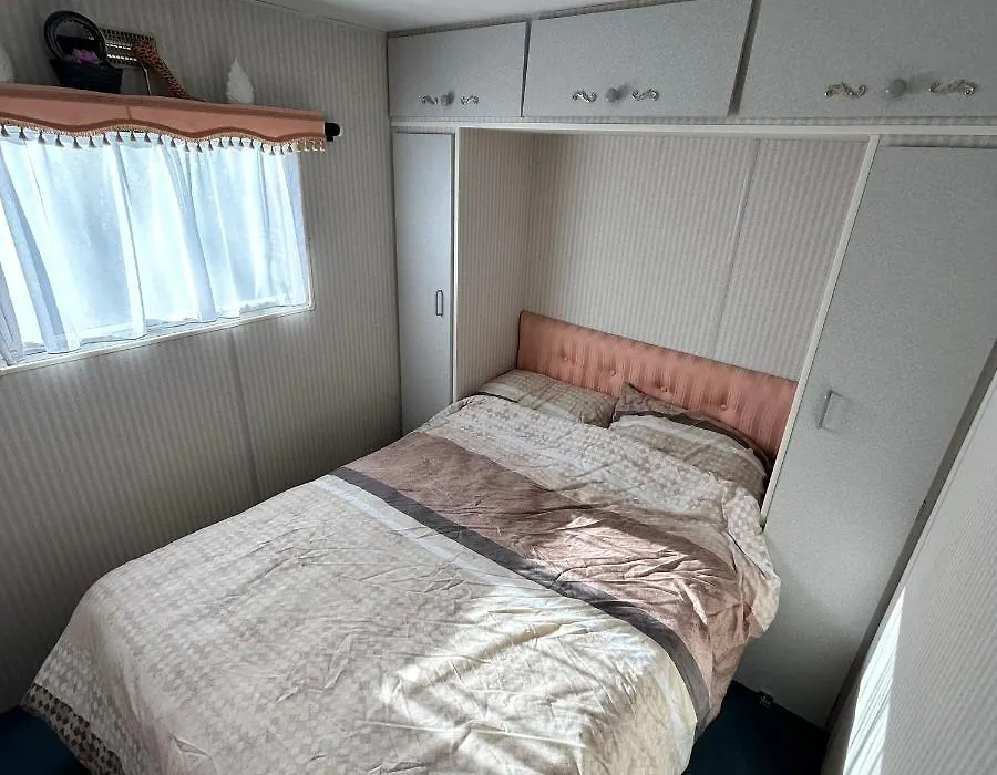 Caravan 2 bedroom - New Camping Ideal-1