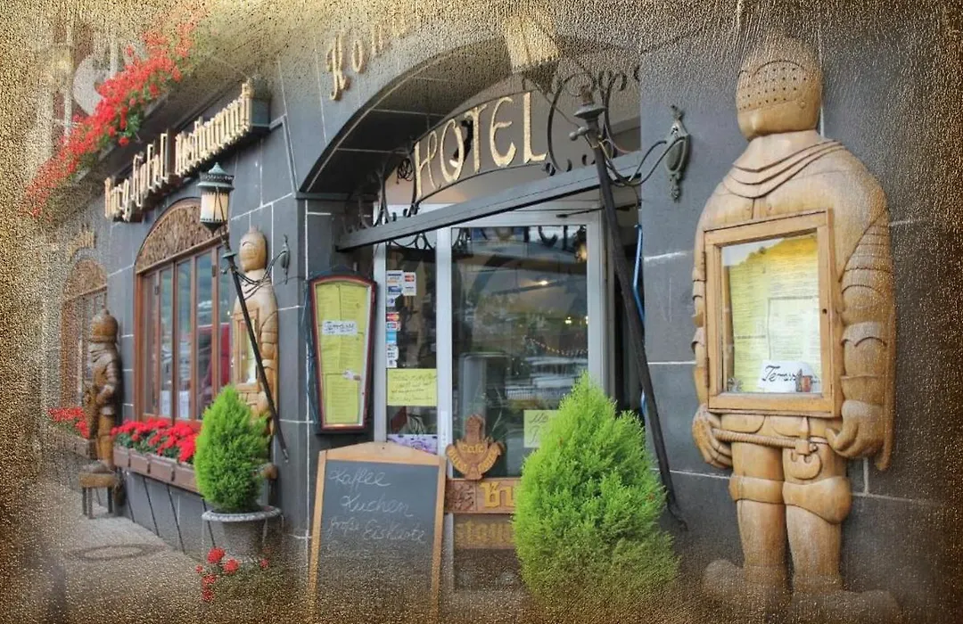 Burg-Hotel & Hostel Cochem-1