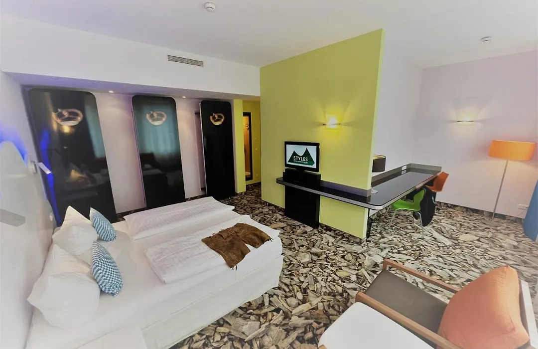 Styles Hotel Muenchen Messe-1