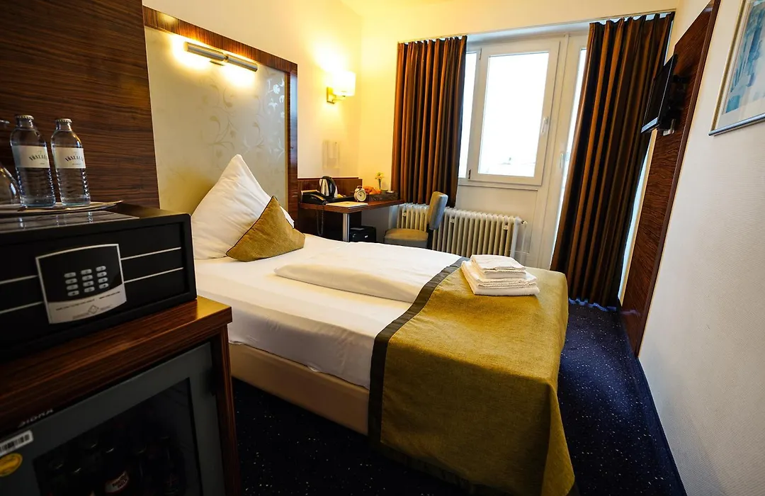 Hotel Scala Frankfurt City Centre-1