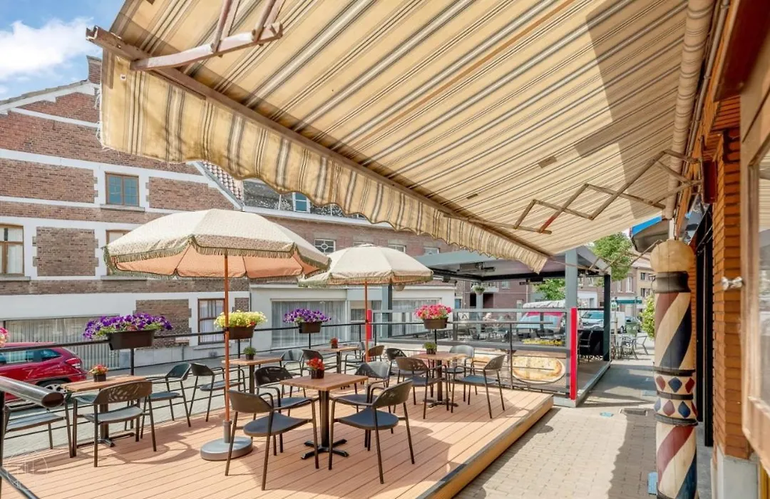 Cafe Rene Borgloon-1