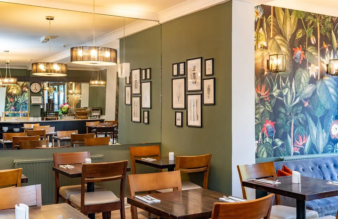 Croft Court Hotel-1