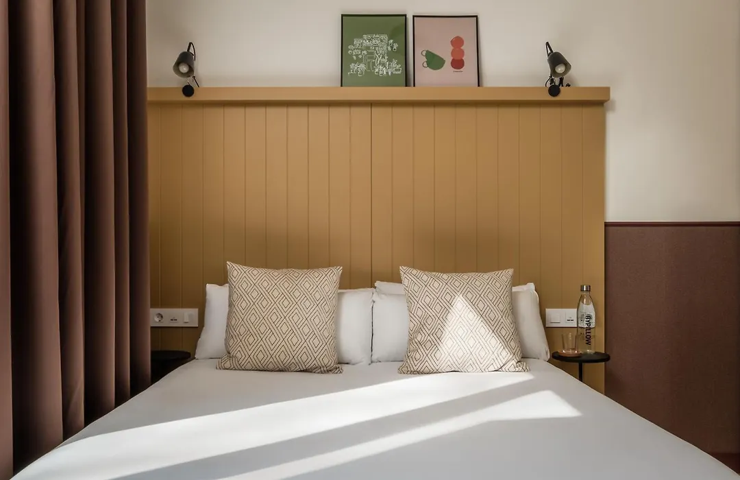 Bypillow Ramblas (Adults Only)-1