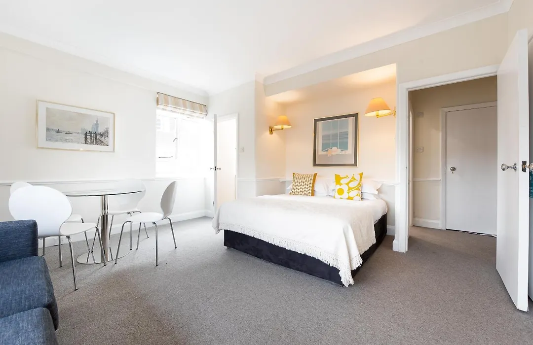 Nell Gwynn House Apartment-1