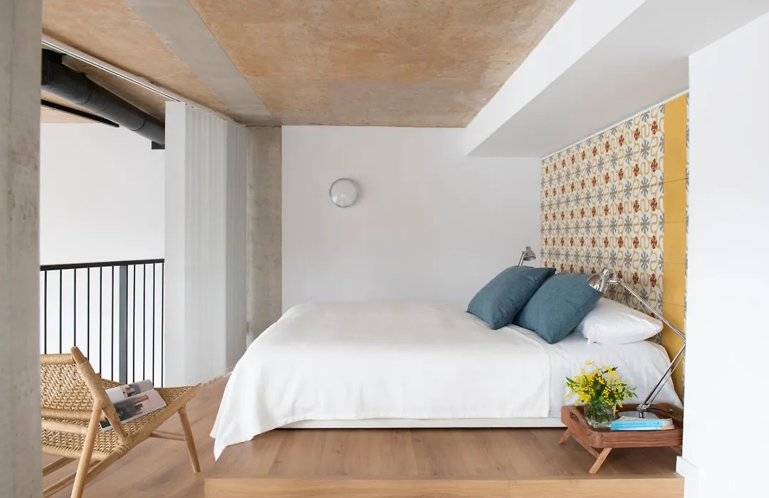 Eric Voekel Boutique Apartments - Riverfront Suites-1