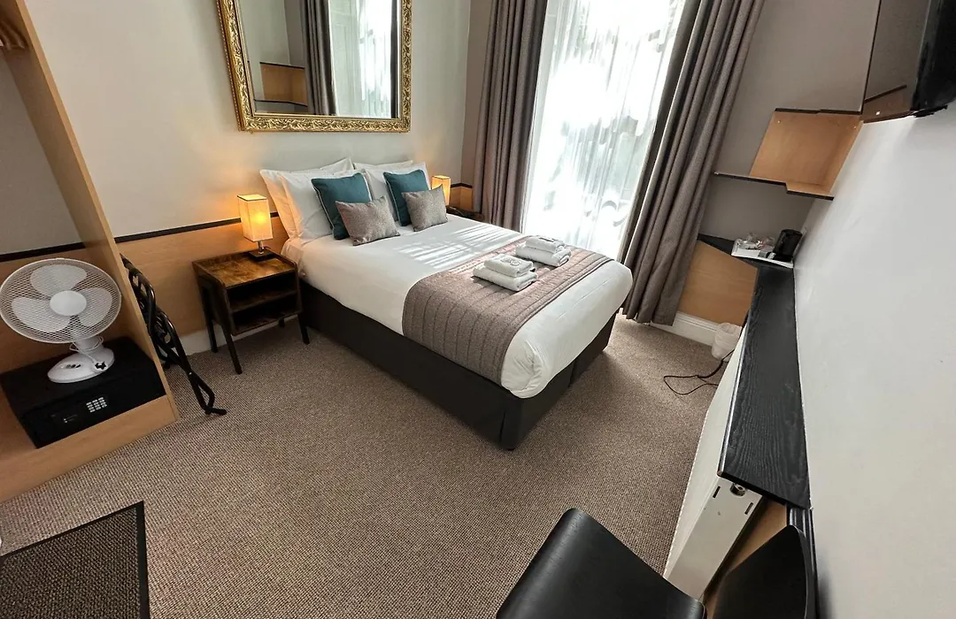 Tudor Court Hotel-1