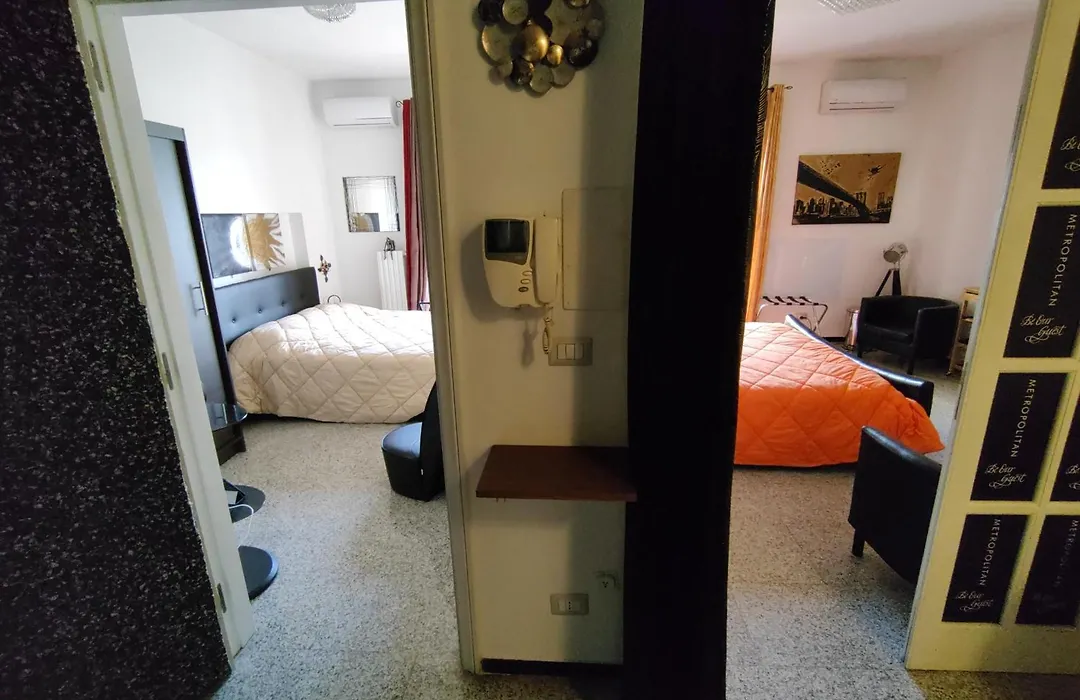 Metropolitan B&B-1