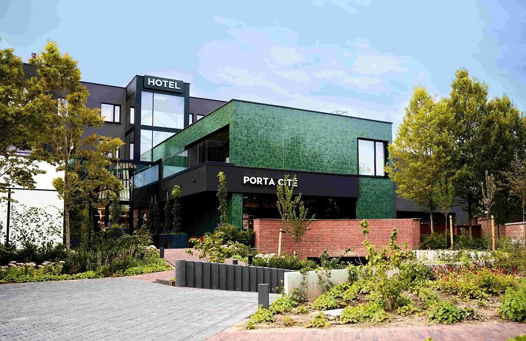 Porta Cite-1