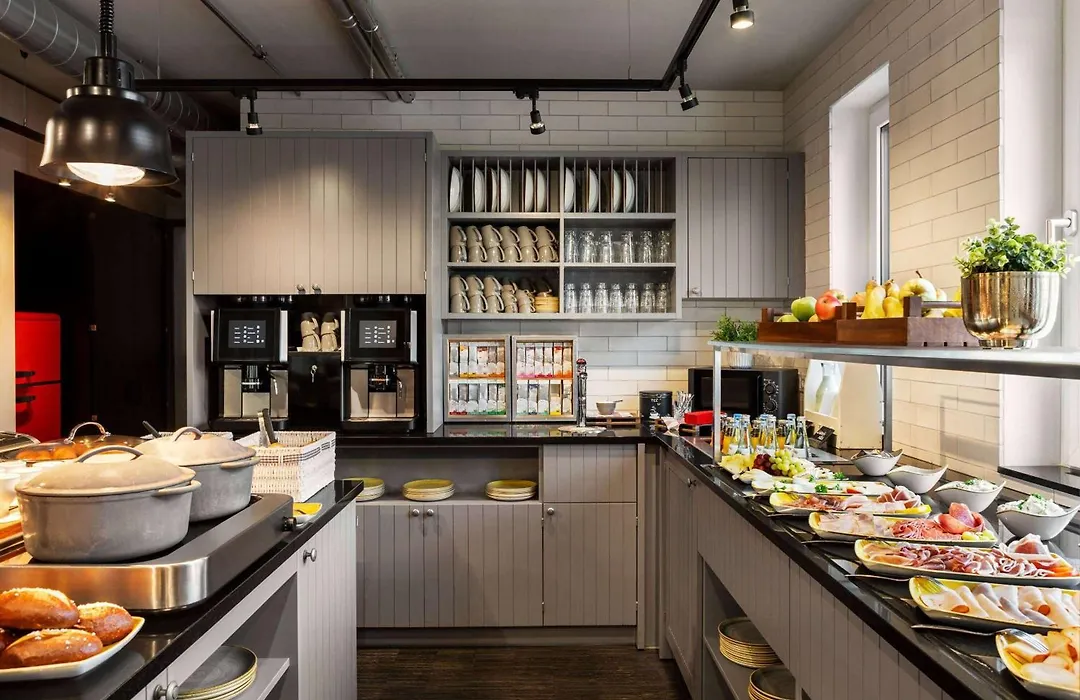 Vienna House Easy By Wyndham Bremen City-1