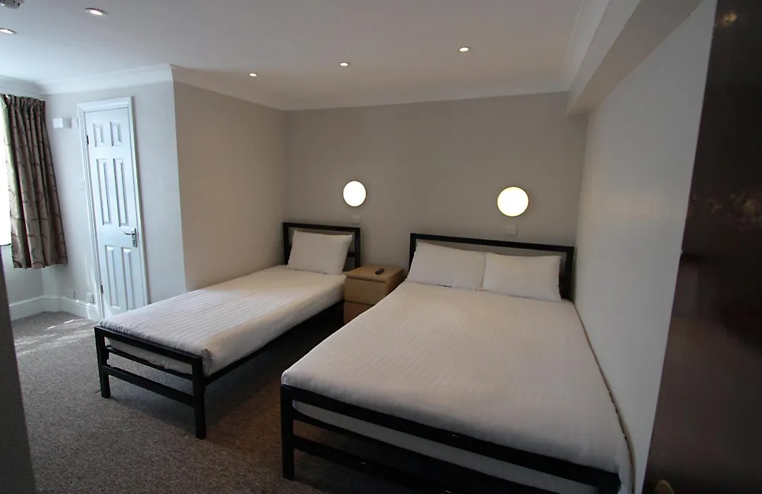 Lords Hotel-1