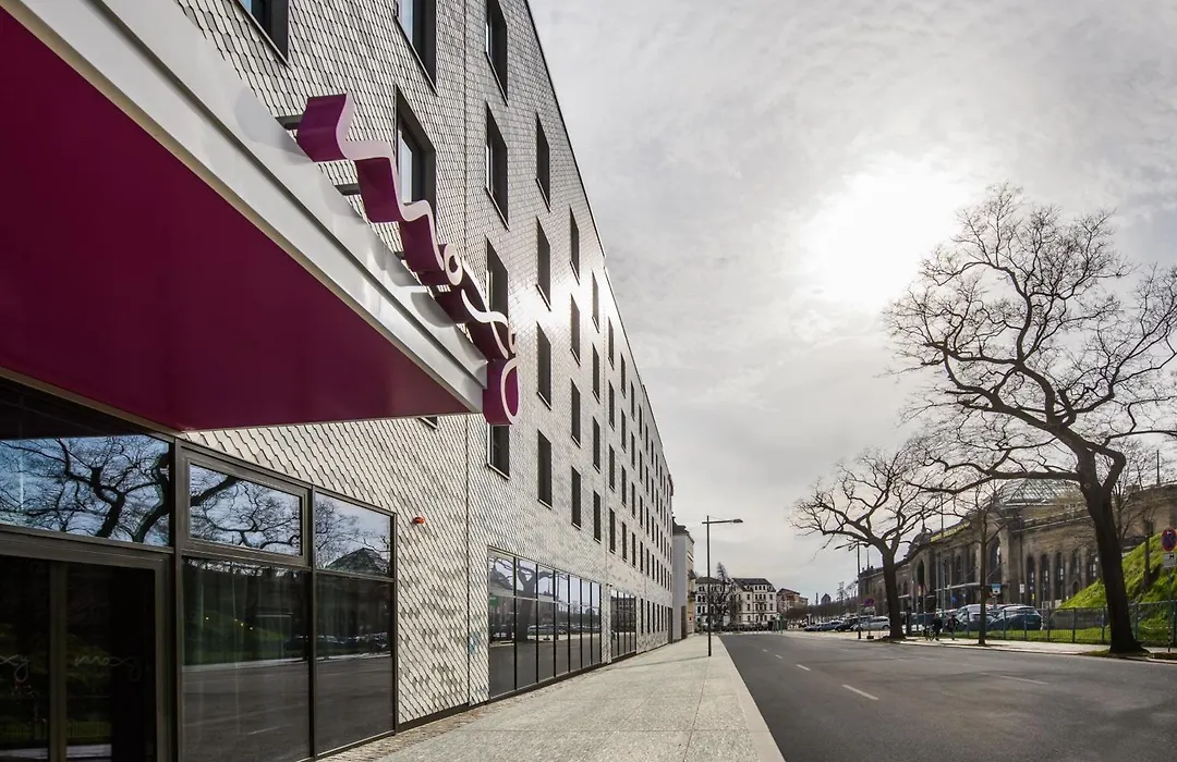 Moxy Dresden Neustadt-1