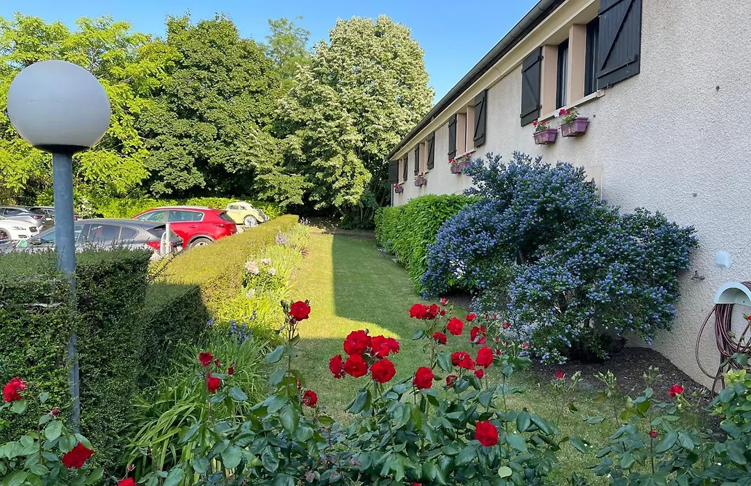 Hotel Kyriad Epernay En Champagne-1