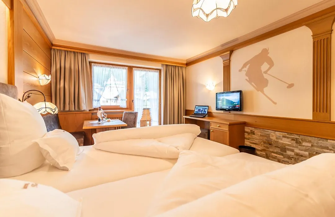 Hotel Garni Apart Tina-1