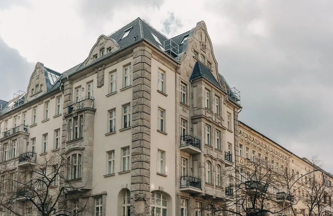 Frankfurter Allee Apartments By Sabine-1