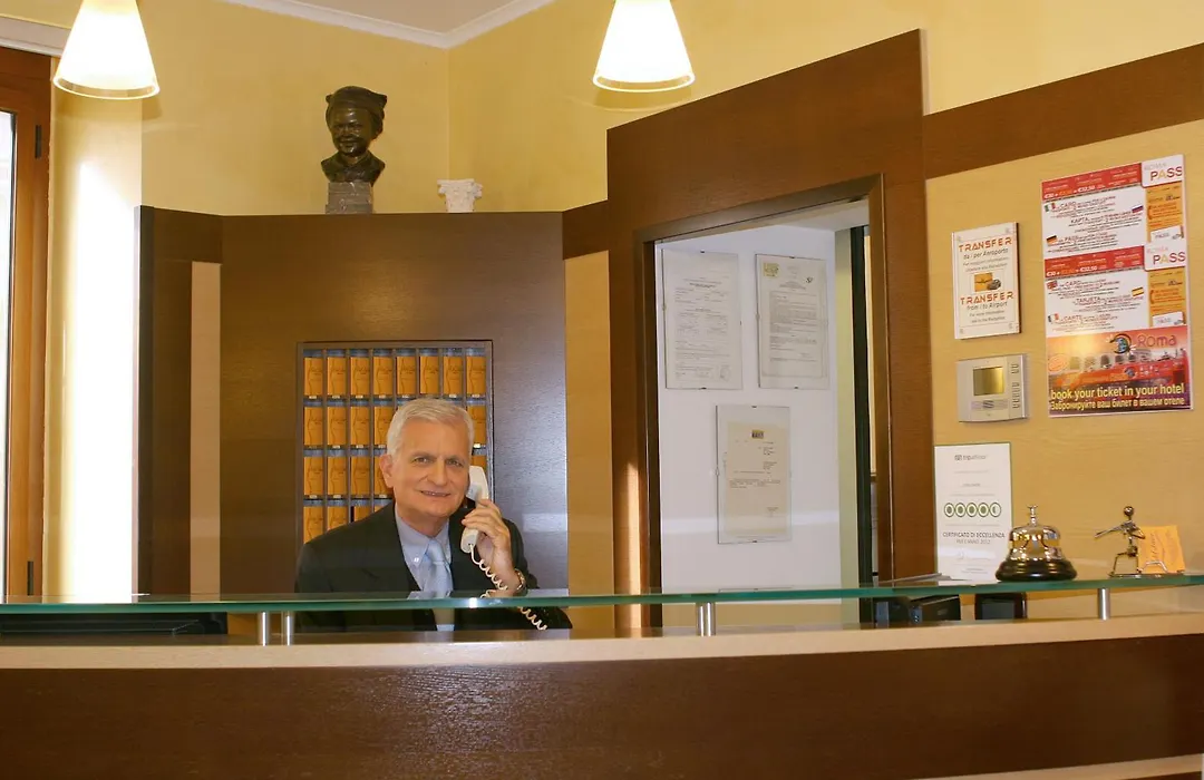 Hotel Lirico-1