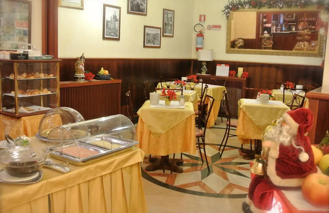 Hotel Assisi-1