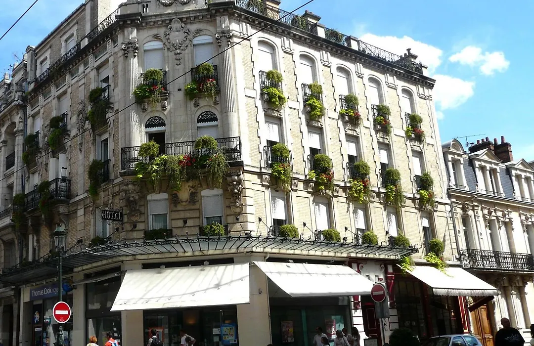 Hotel De L'Abeille-1