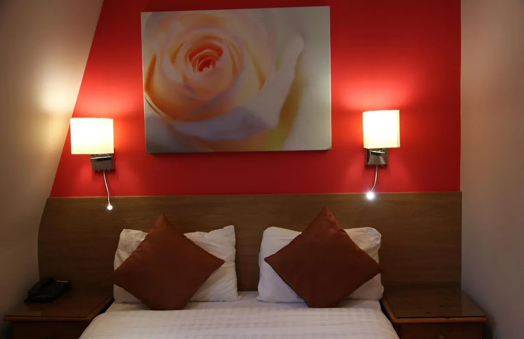Sheriff Hotel-1