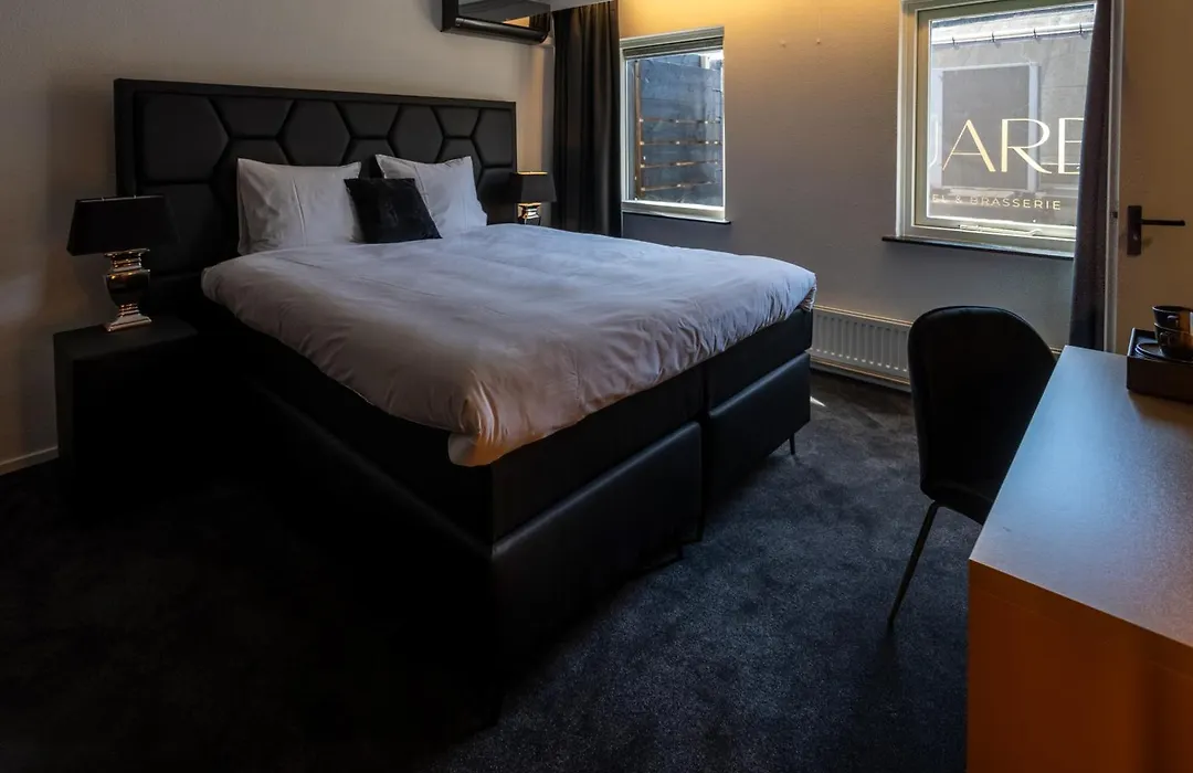Square Boutique Hotel & Brasserie-1
