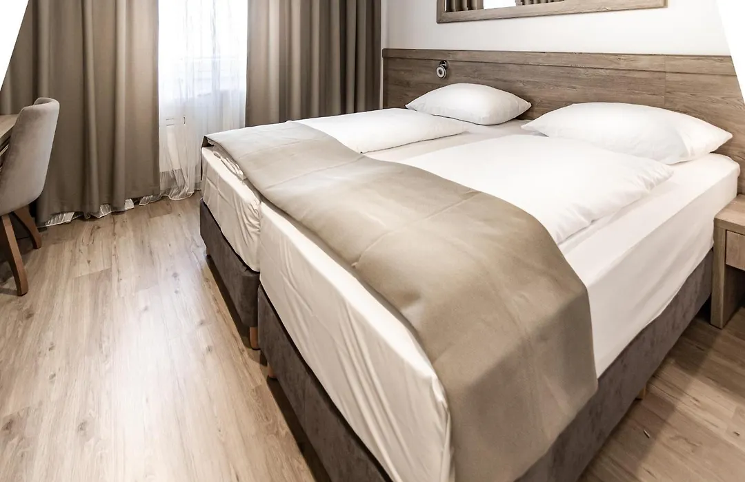 Sleep Inn Duesseldorf-1