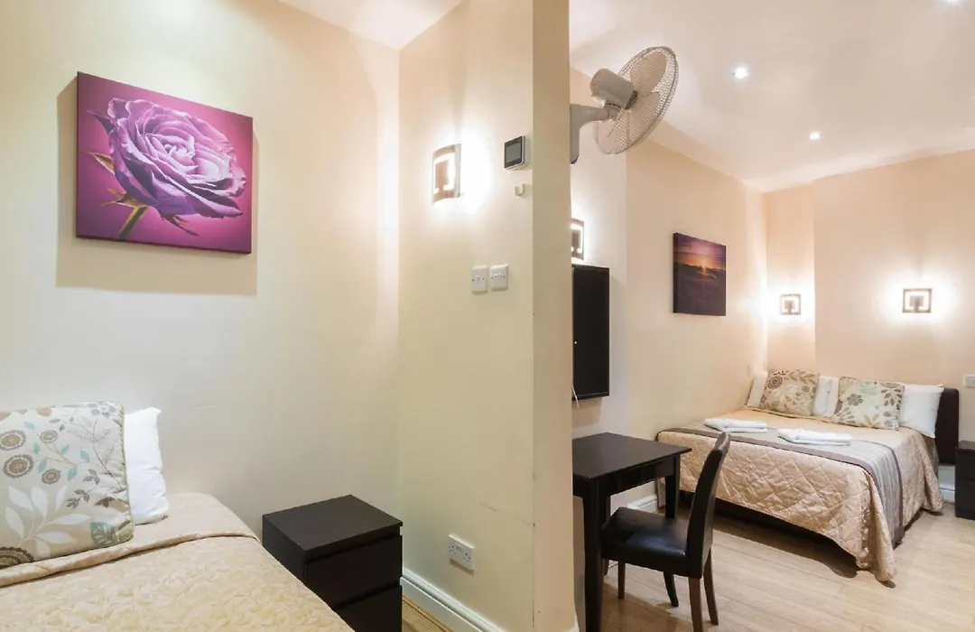 Notting Hill Gate Hotel-1