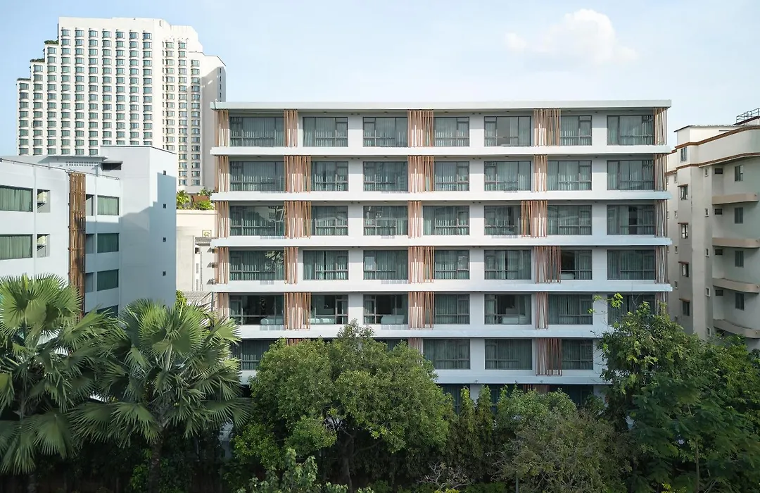 Livable Hotel Bangkok-1