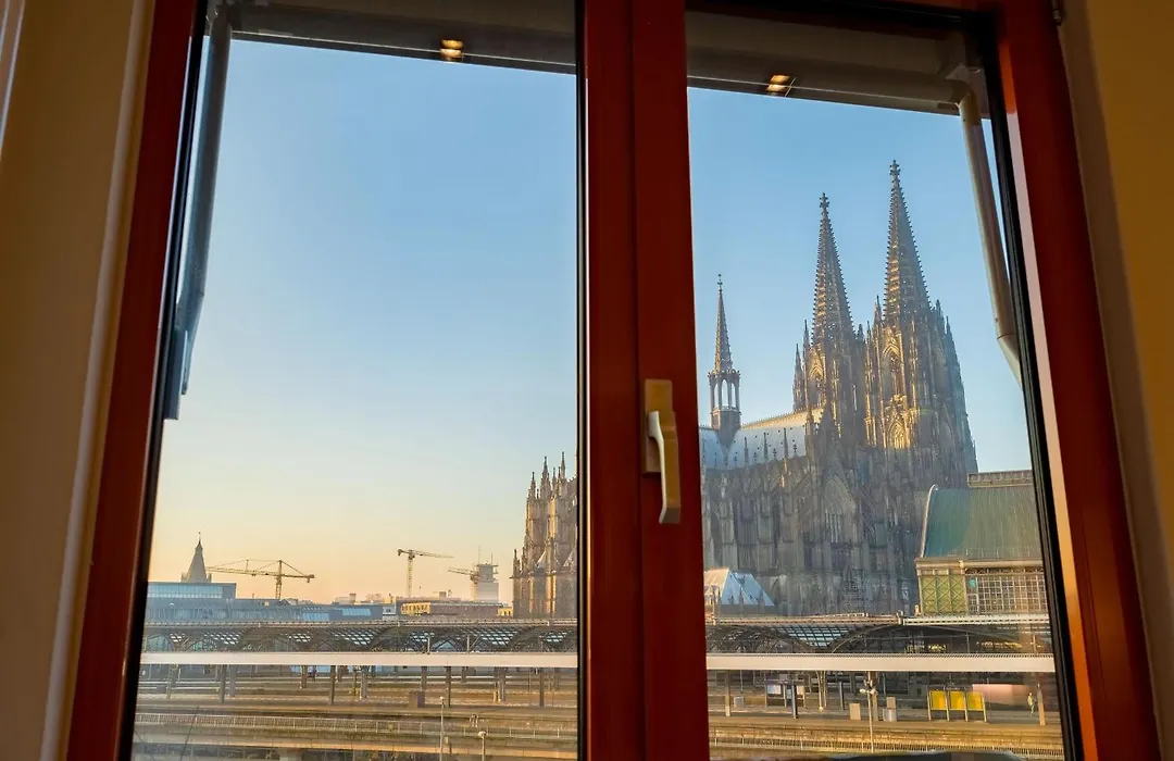 Kommerzhotel Koeln-1