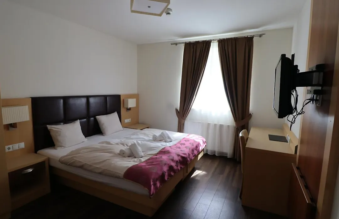 Hotel-Flair-1