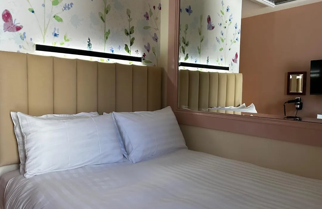 The Duchess Belle Hotel-1