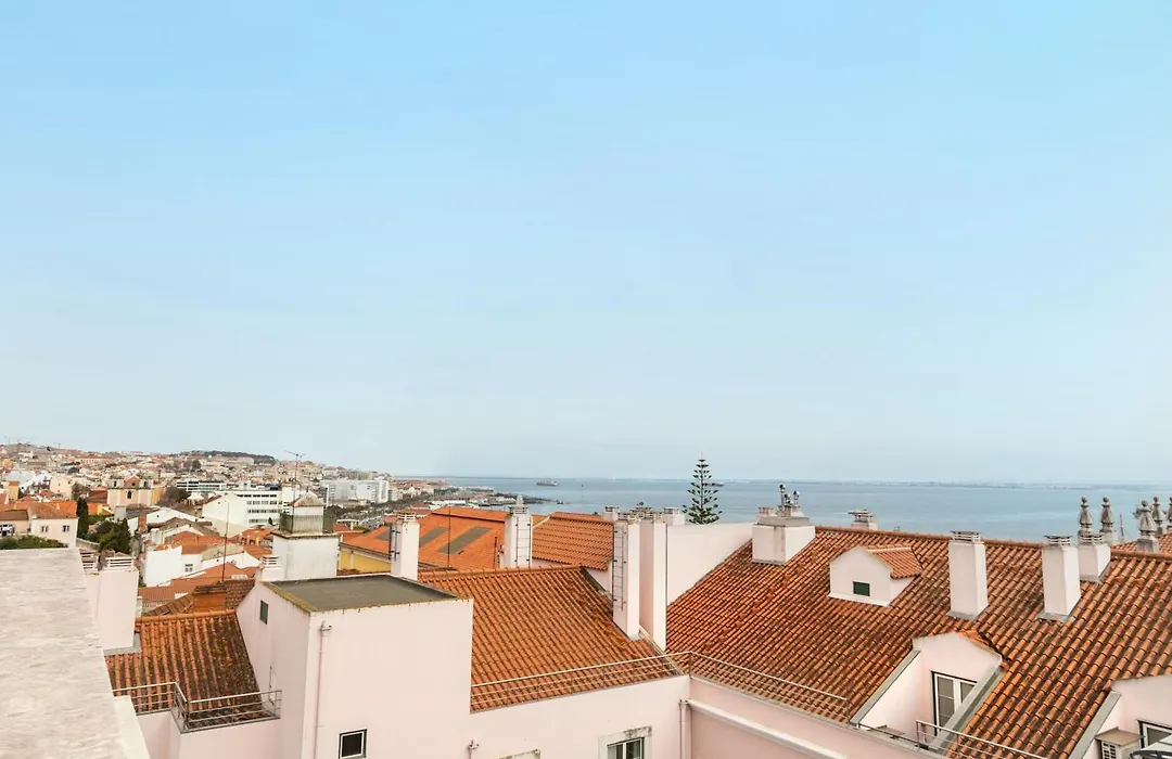 The Emerald House Lisbon - Curio Collection By Hilton-1