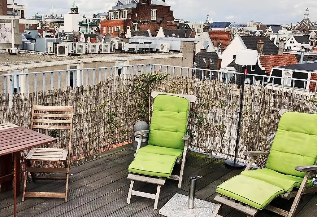 Canal View B&B Amsterdam-1