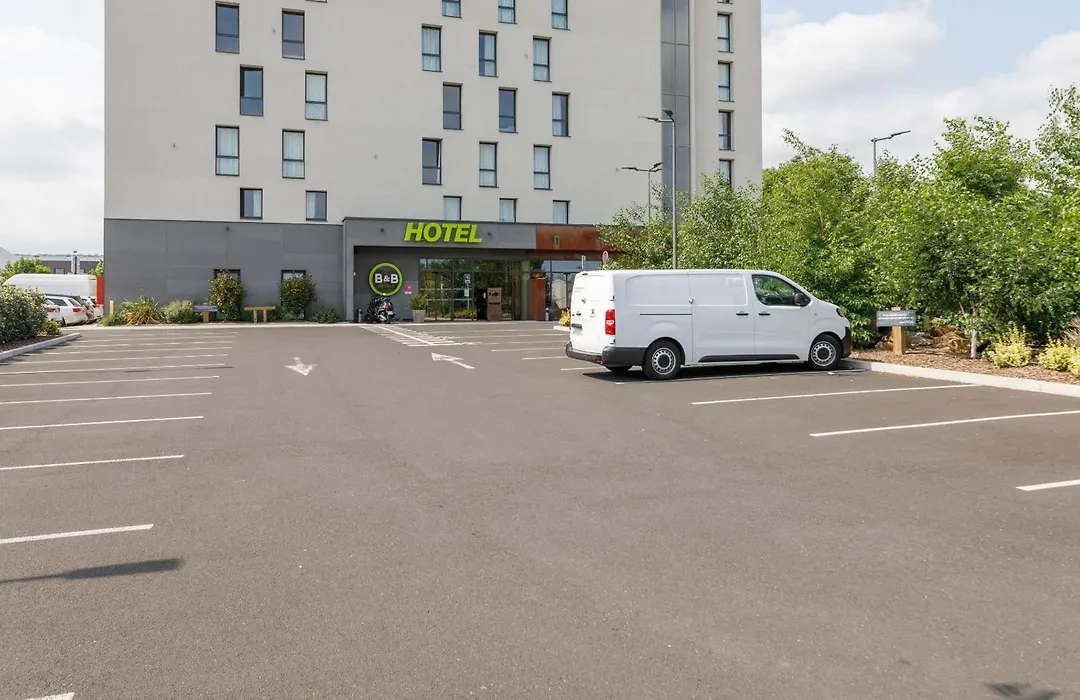 B&B Hotel Clermont-Ferrand A71-A75 La Meridienne-1