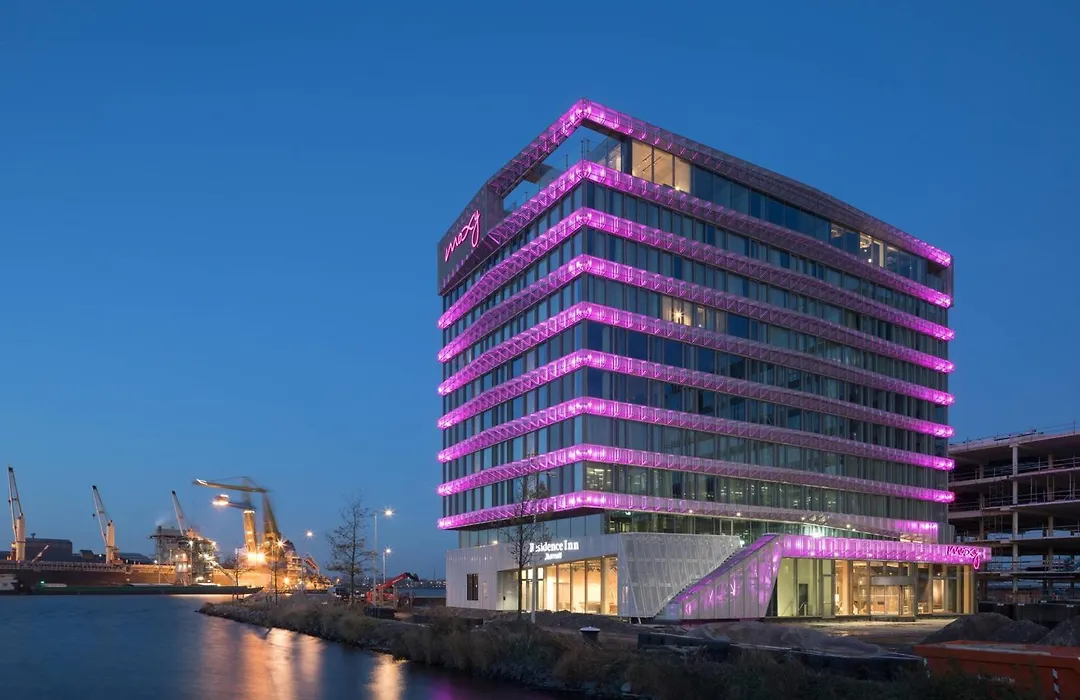 Moxy Amsterdam Houthavens-1