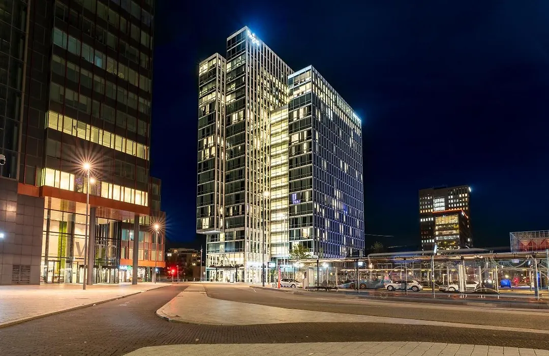 Plaza Premium Almere-1
