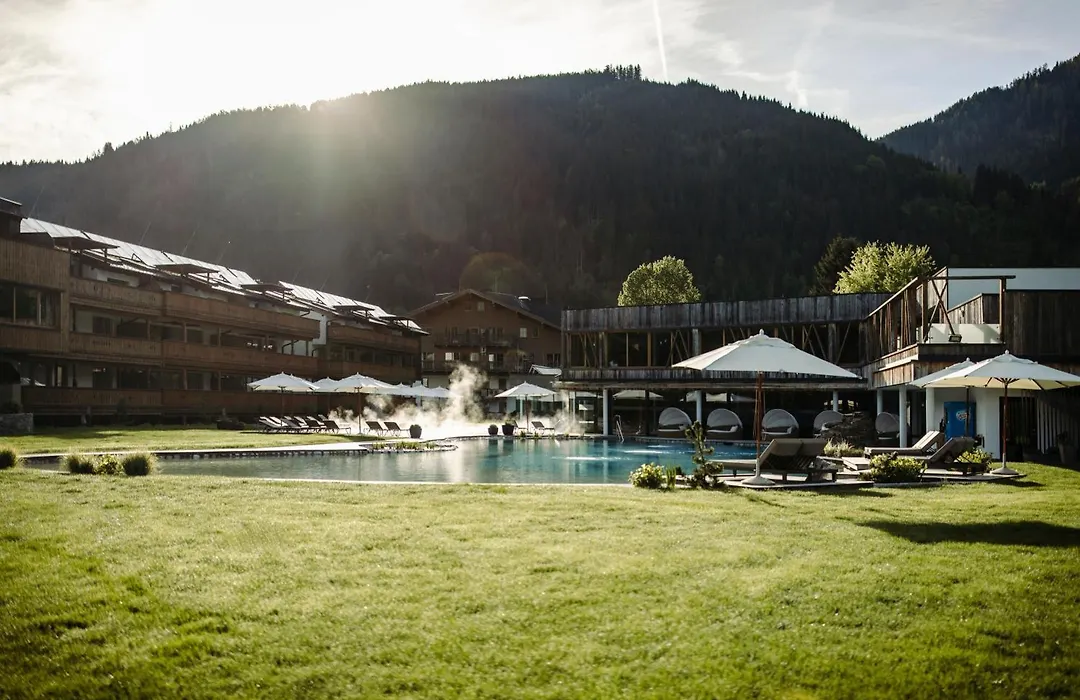 Central - Holiday Resort Flachau-1