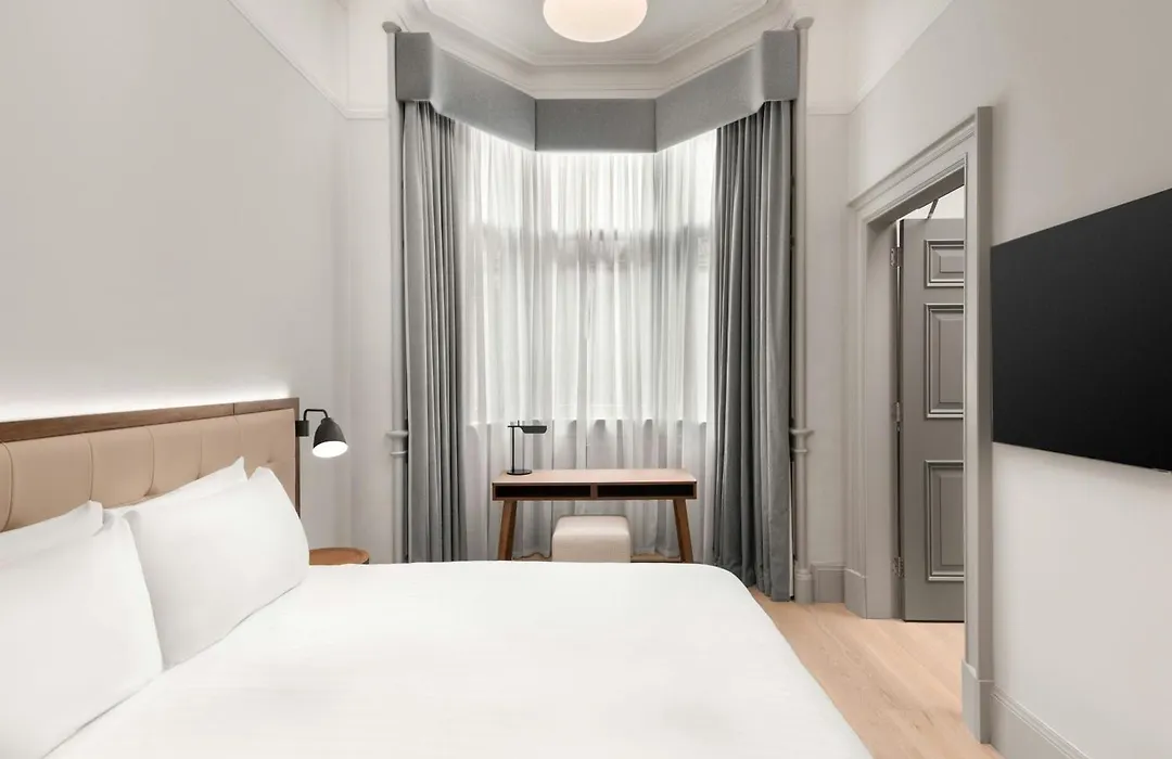 Ac Hotel By Marriott Glasgow-1