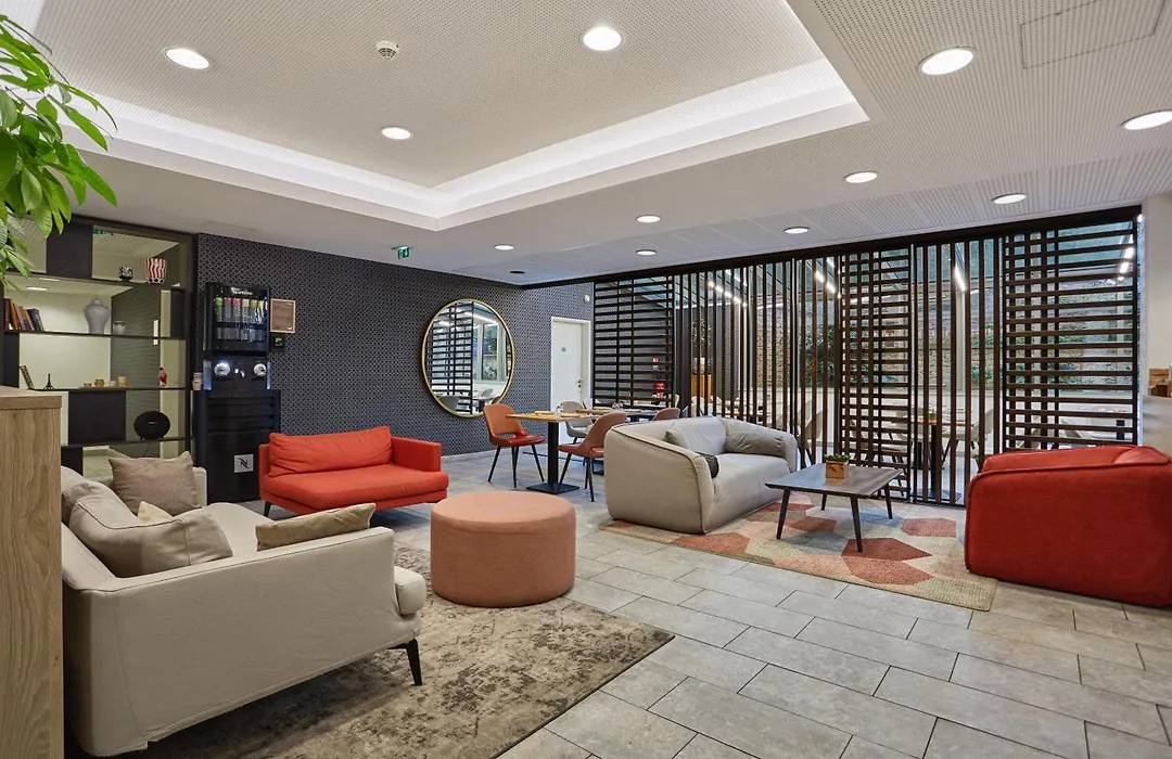 Appart'Hotel Odalys City - Paris Montmartre-1