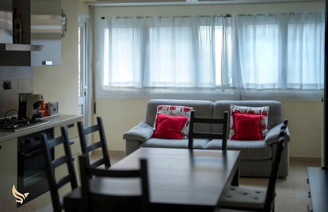 Mr Brown Home And Suites-1