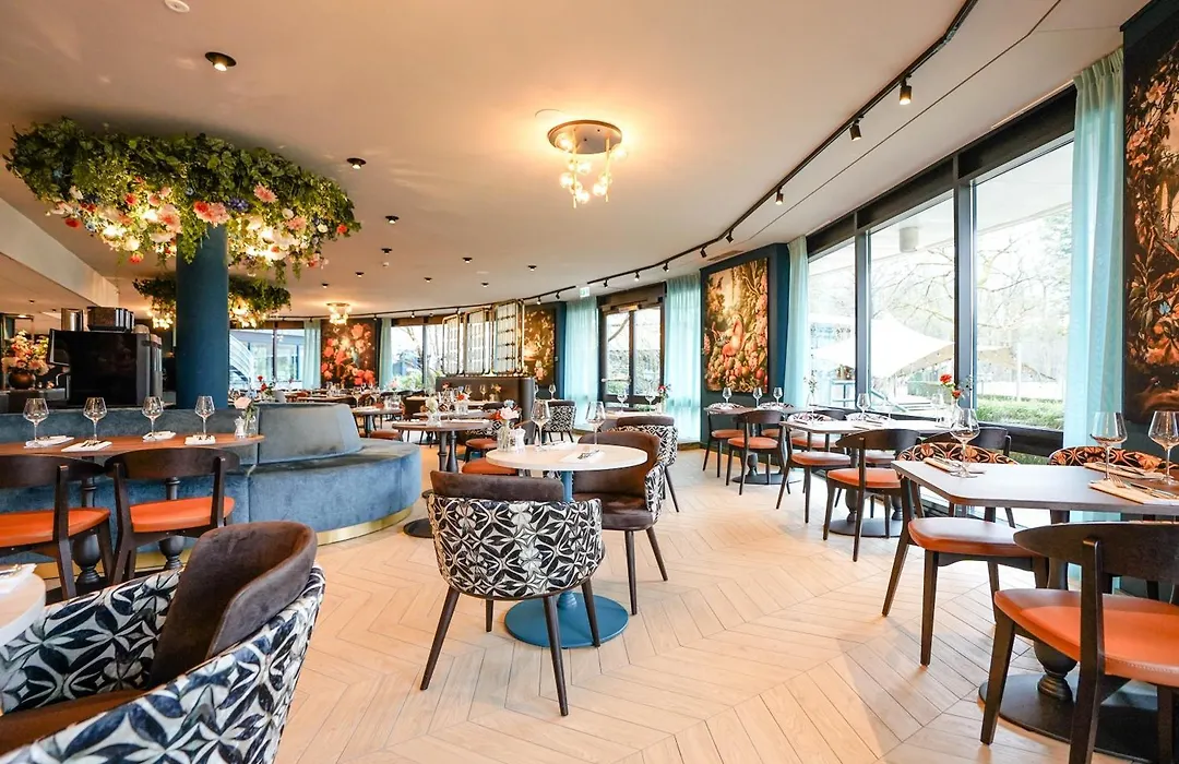 Doubletree By Hilton Royal Parc Soestduinen-1