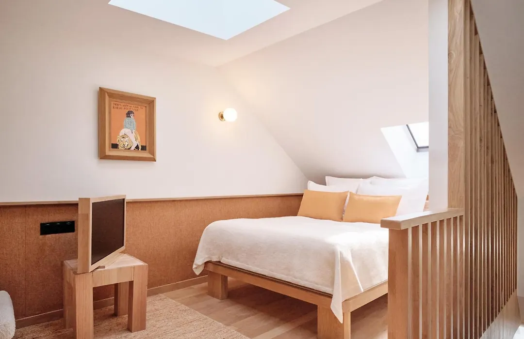 Elysee Montmartre Hotel-1