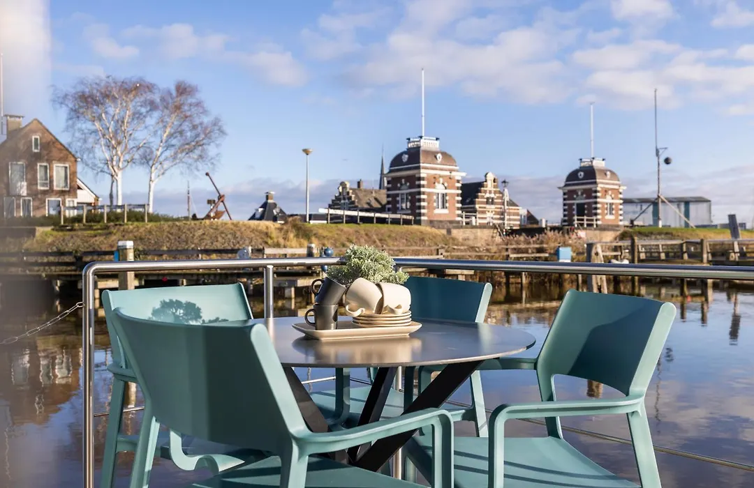 Holland Houseboat Lemmer-1