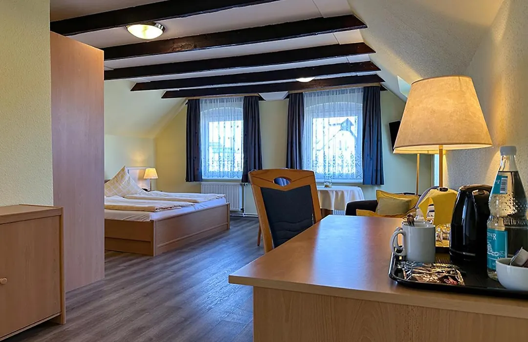 Hotel Graf Waldersee-1