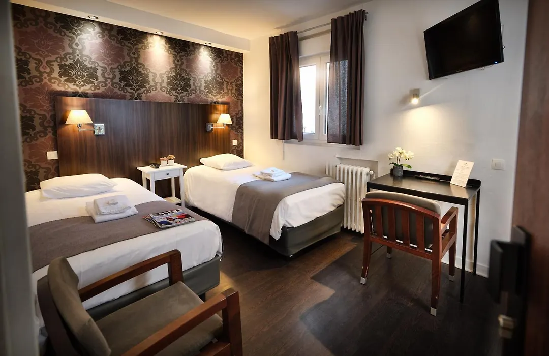 Hotel Les Negociants-1
