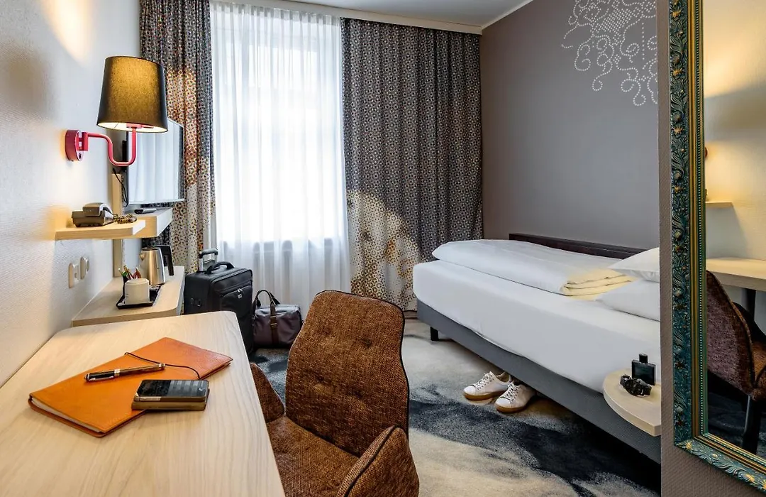 Mercure Muenchen Am Olympiapark-1
