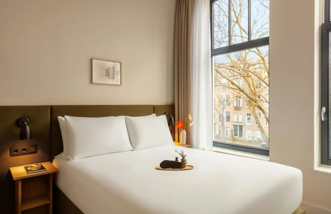 Hotel Middelland Rotterdam-1
