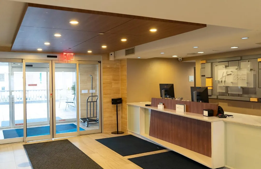 Holiday Inn Express Maspeth By Ihg-1