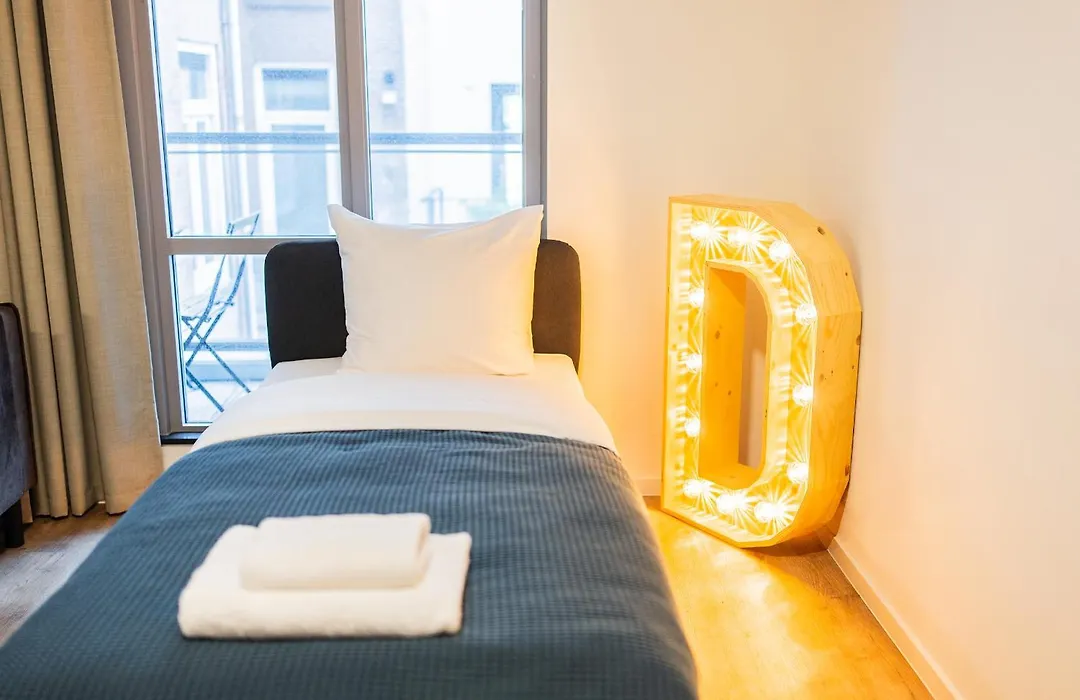 Alphabet Apartments - Prins Hendrikkade 10-1