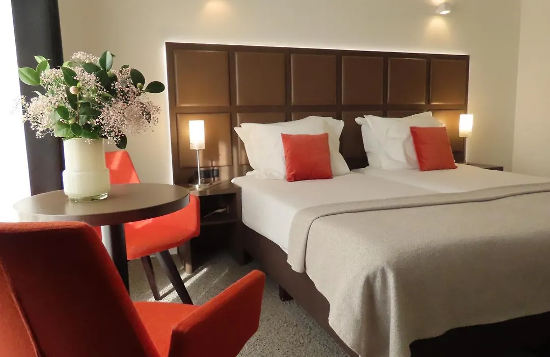 Hotel Adagio-1