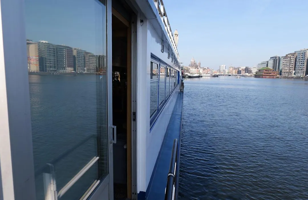 Botel Clair D'Etoile-1